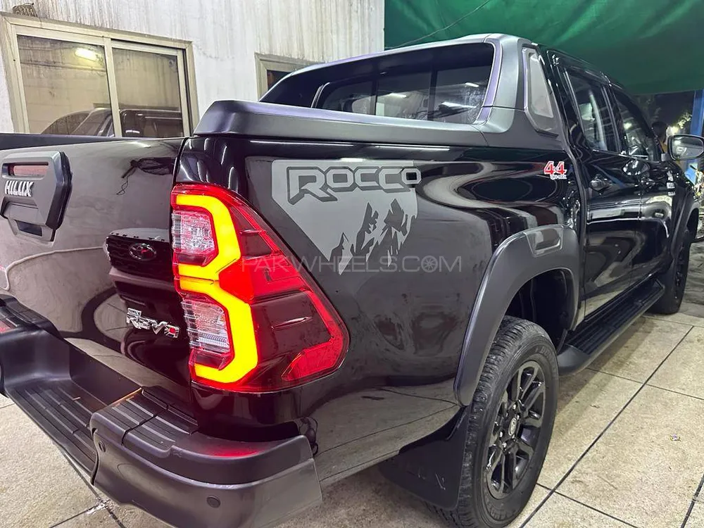 Toyota Hilux 2022 for Sale in Sialkot Image-1