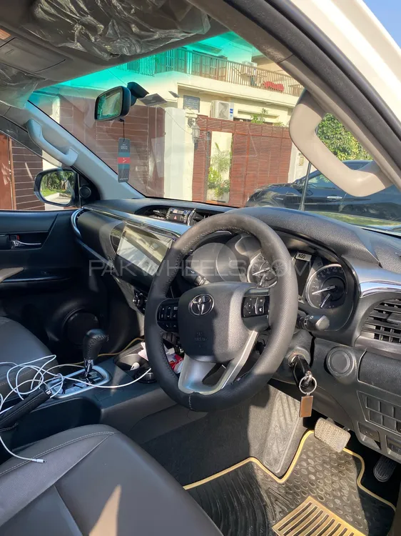 Toyota Hilux 2017 for Sale in Karachi Image-1