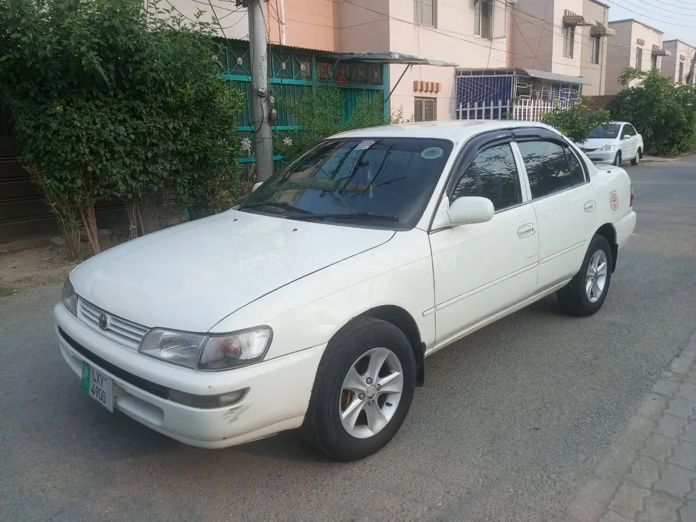 Toyota Corolla 2001 for Sale in Lahore Image-1