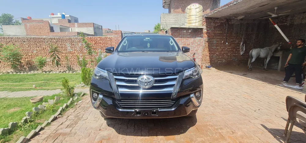Toyota Fortuner 2021 for Sale in Lahore Image-1