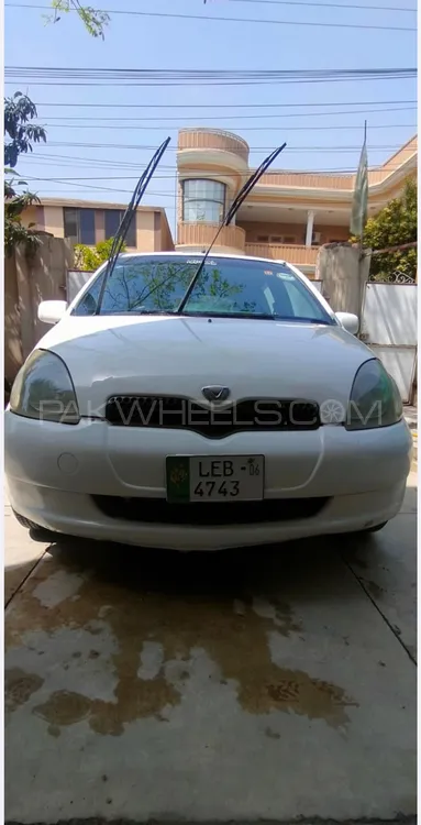 Toyota Vitz 2001 for Sale in Lakki marwat Image-1