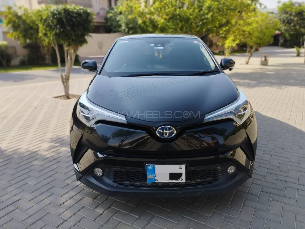 Toyota C-HR 2018 for Sale in Lahore Image-1