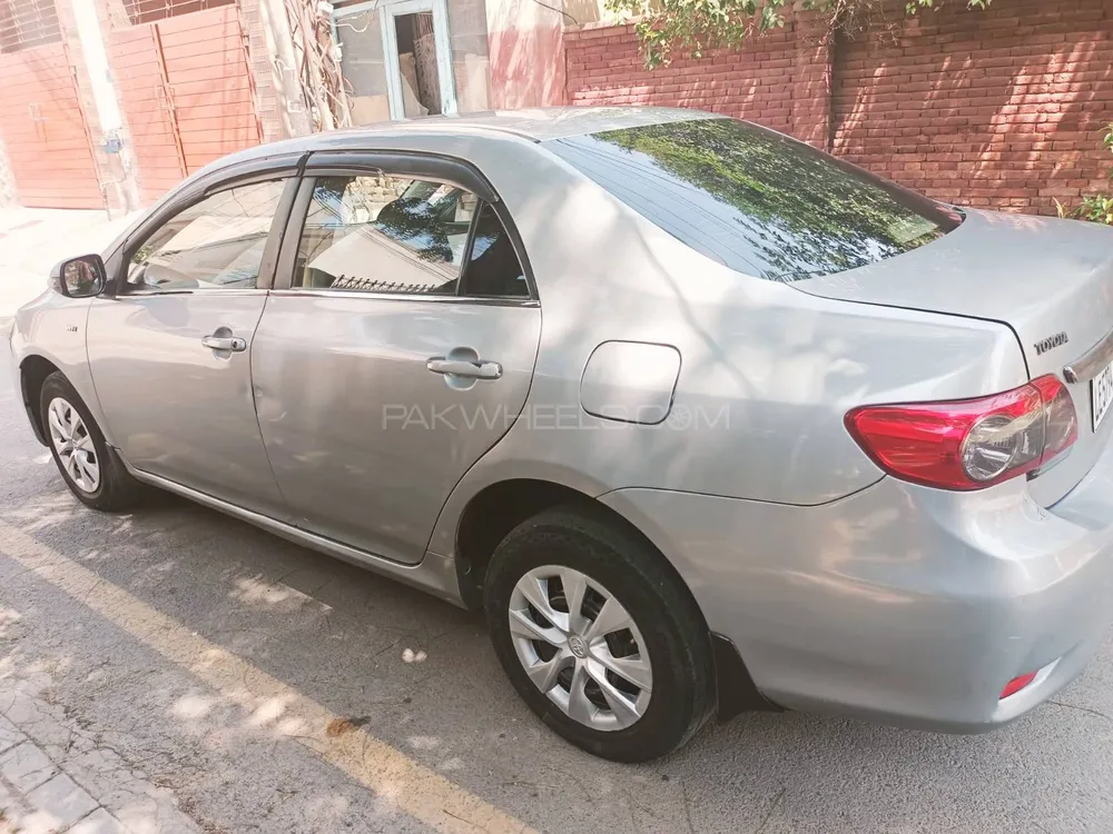 Toyota Corolla 2011 for Sale in Faisalabad Image-1
