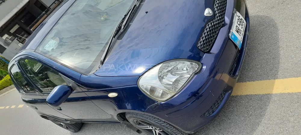 Toyota Vitz 2004 for Sale in Islamabad Image-1