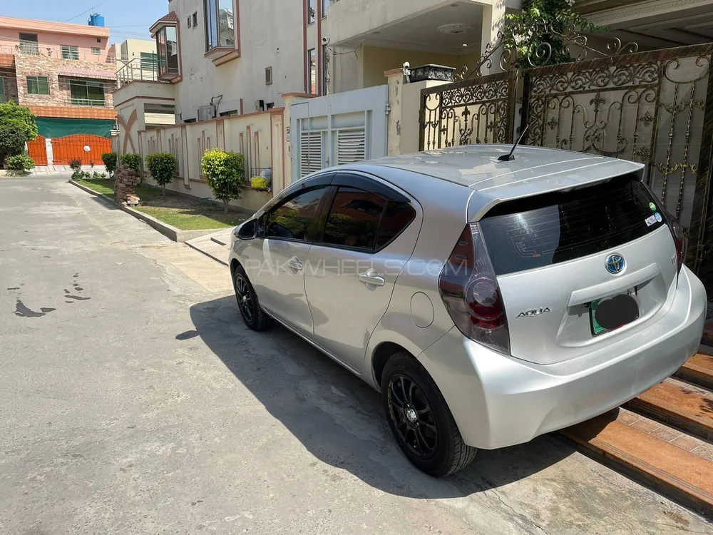 Toyota Aqua 2012 for Sale in Lahore Image-1