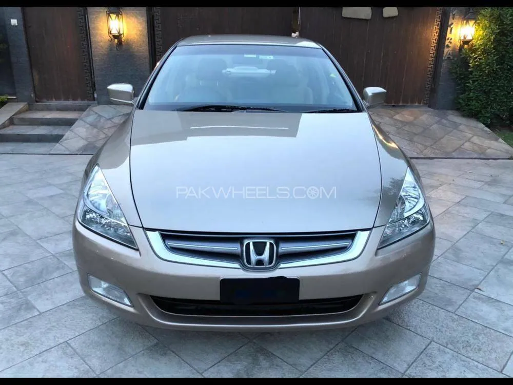 Honda Accord 2005 for Sale in Sialkot Image-1