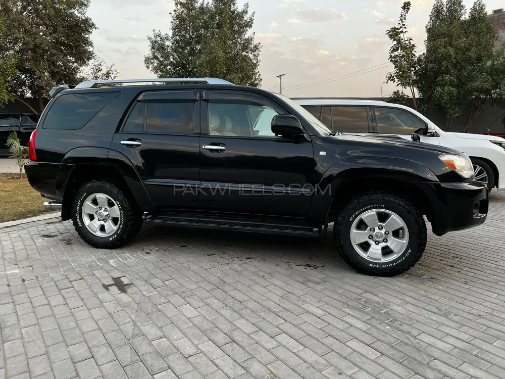 Toyota Surf 2005 for Sale in Gujranwala Image-1