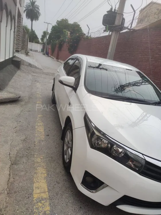 Toyota Corolla 2015 for Sale in Nowshera cantt Image-1