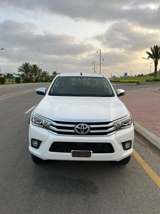 Toyota Hilux 2021 for Sale in Karachi Image-1