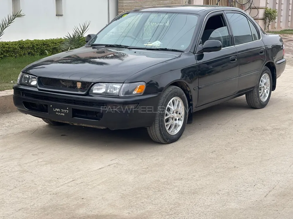 Toyota Corolla 2001 for Sale in Sargodha Image-1