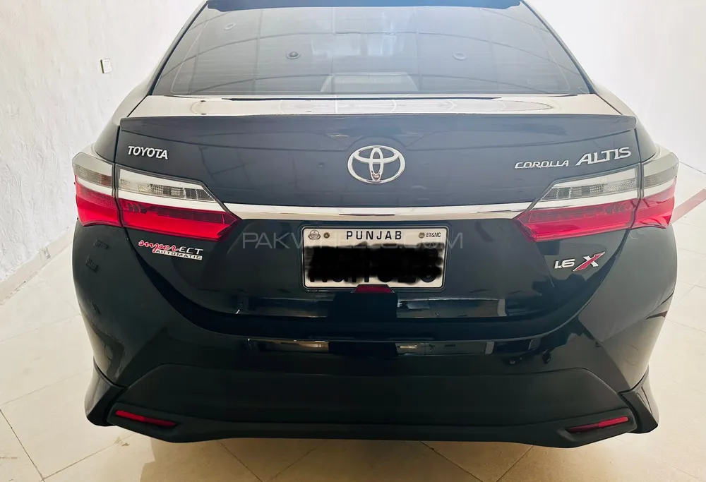 Toyota Corolla 2021 for Sale in Lahore Image-1