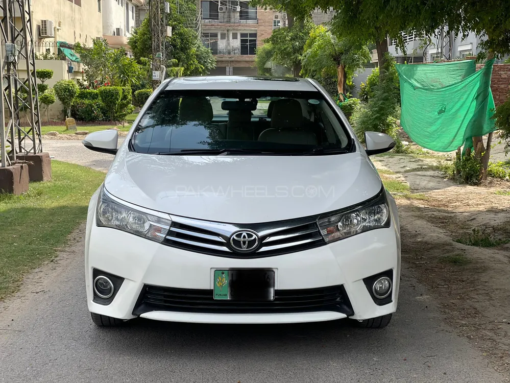 Toyota Corolla 2016 for Sale in Lahore Image-1