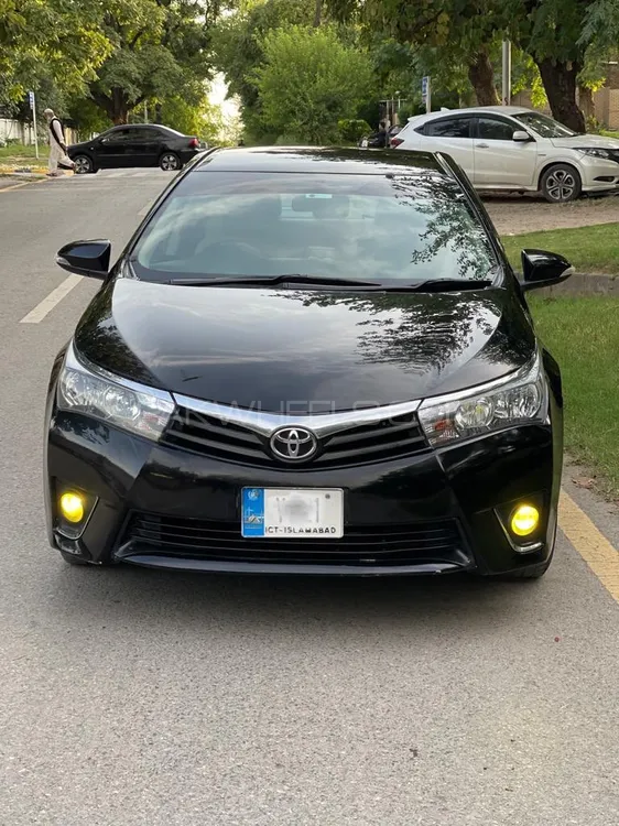 Toyota Corolla 2015 for Sale in Islamabad Image-1