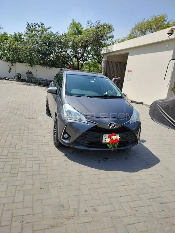 Toyota Vitz 2017 for Sale in Lahore Image-1