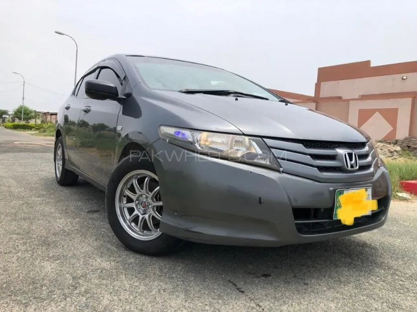 Honda City 2010 for Sale in Peshawar Image-1