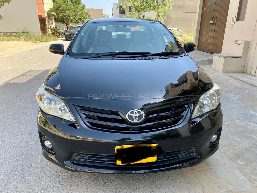 Toyota Corolla 2014 for Sale in Karachi Image-1