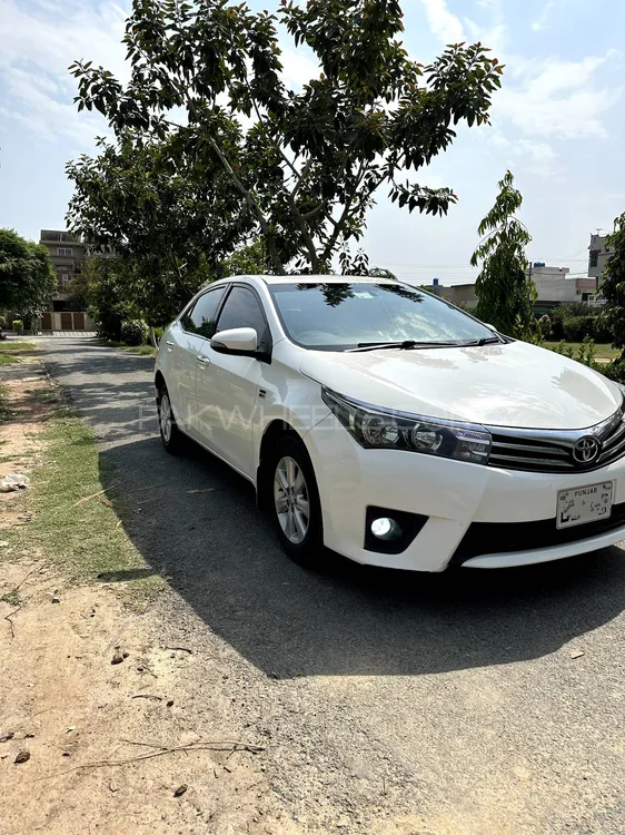 Toyota Corolla 2014 for Sale in Lahore Image-1