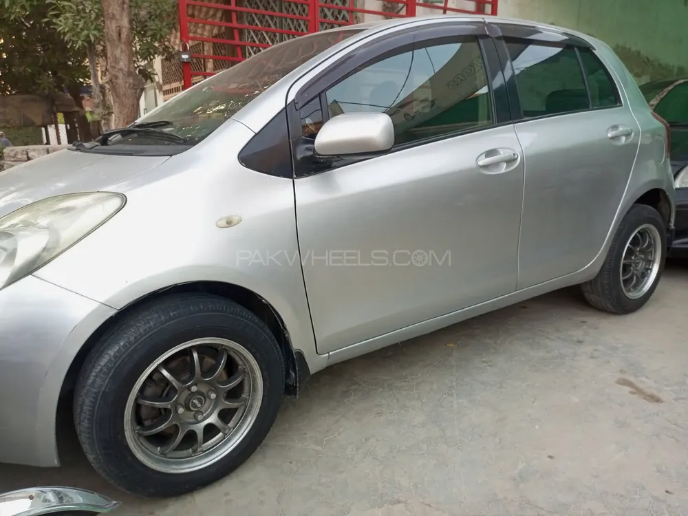 Toyota Vitz 2005 for Sale in Bahawalpur Image-1