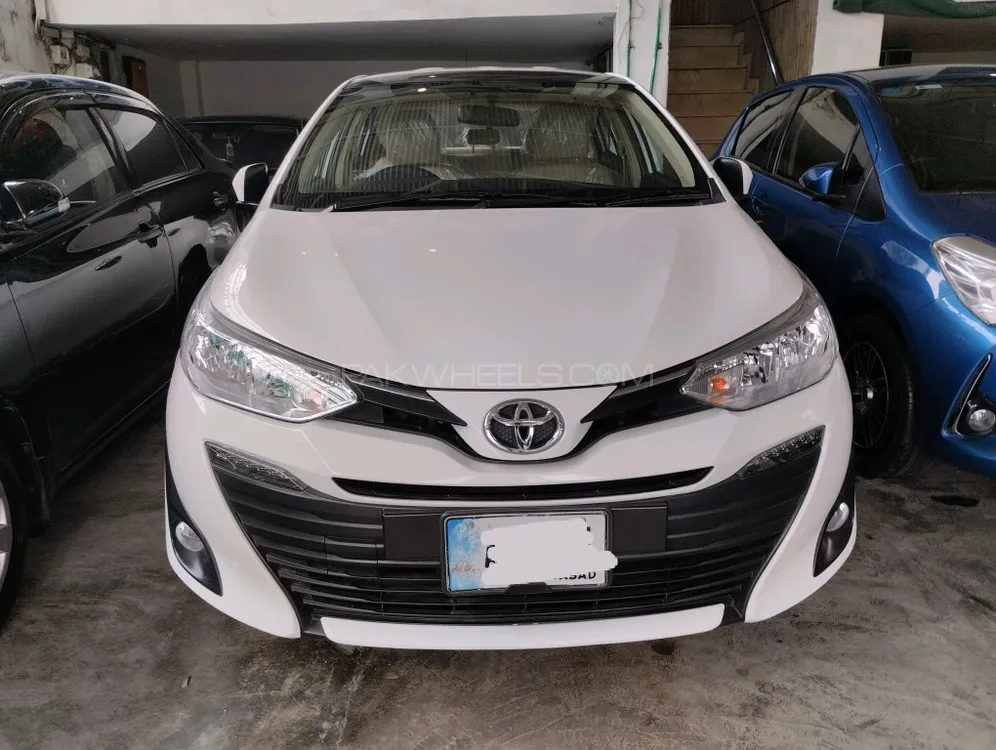 Toyota Yaris Sedan 2022 for Sale in Lahore Image-1