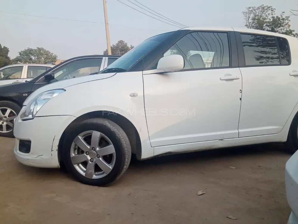 Suzuki Swift 2019 for Sale in Faisalabad Image-1