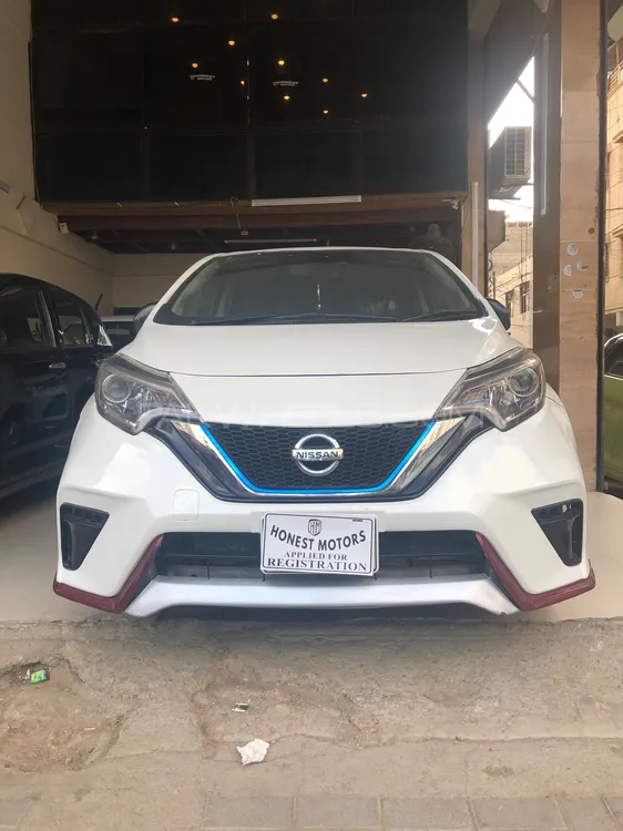 Nissan Note 2017 for Sale in Karachi Image-1
