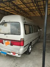 Toyota Hiace High-Roof 3.0 2007 for Sale