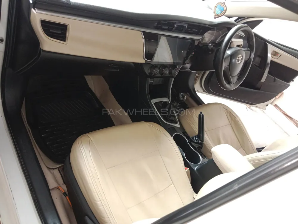 Toyota Corolla 2016 for Sale in Gojra Image-1