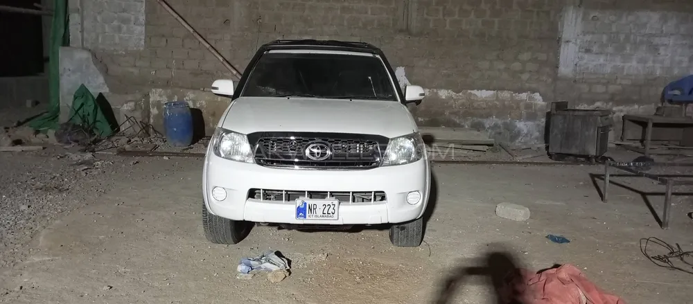 Toyota Hilux 2008 for Sale in Karachi Image-1