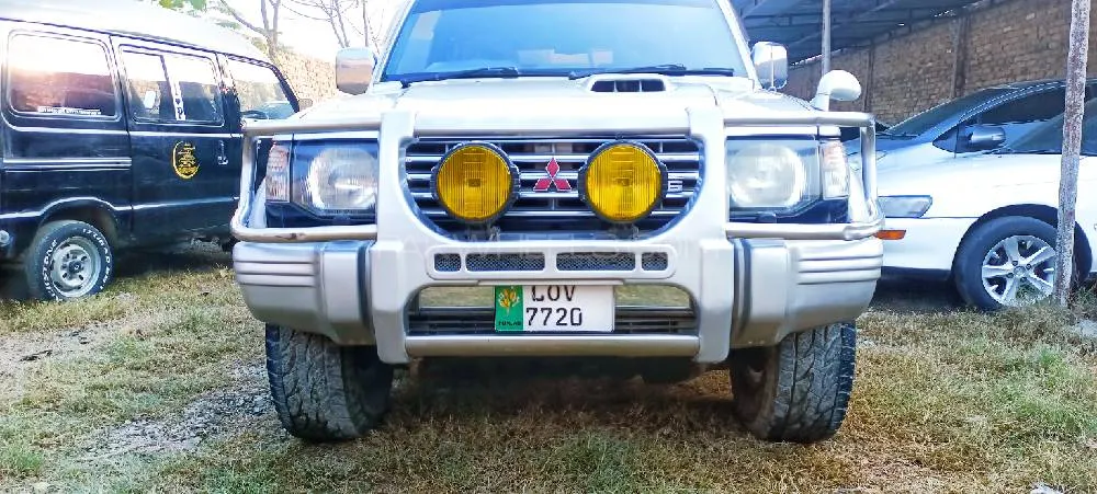 Mitsubishi Pajero 1994 for Sale in Peshawar Image-1
