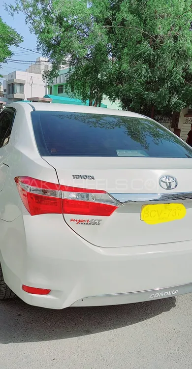 Toyota Corolla 2015 for Sale in Karachi Image-1