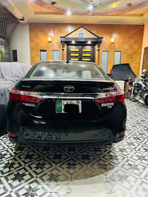 Toyota Corolla 2017 for Sale in Faisalabad Image-1