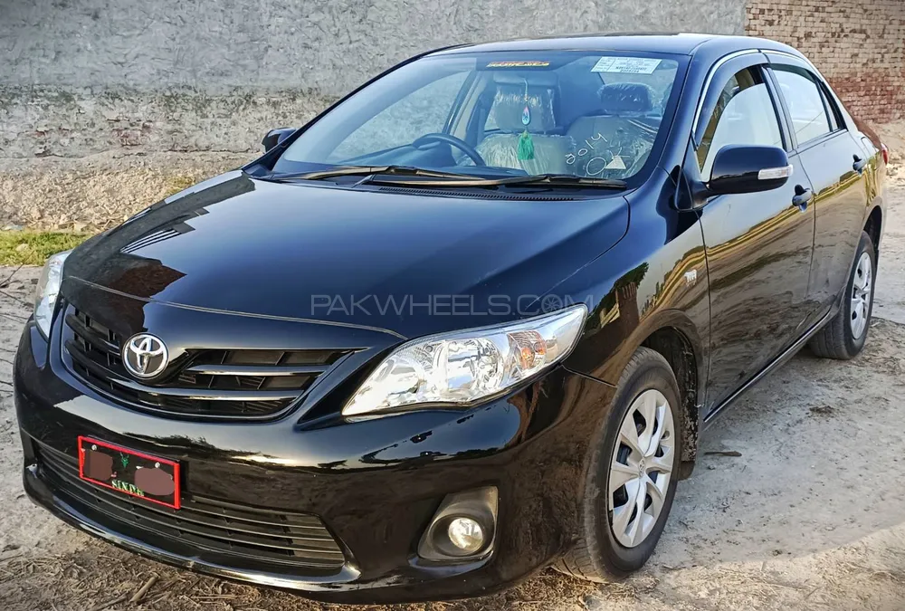 Toyota Corolla 2014 for Sale in Rahim Yar Khan Image-1