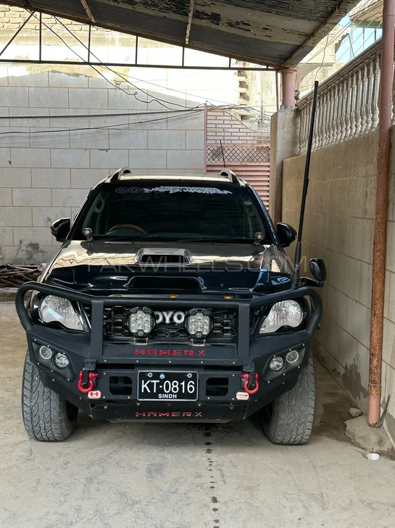 Toyota Hilux 2010 for Sale in Shahdadpur Image-1