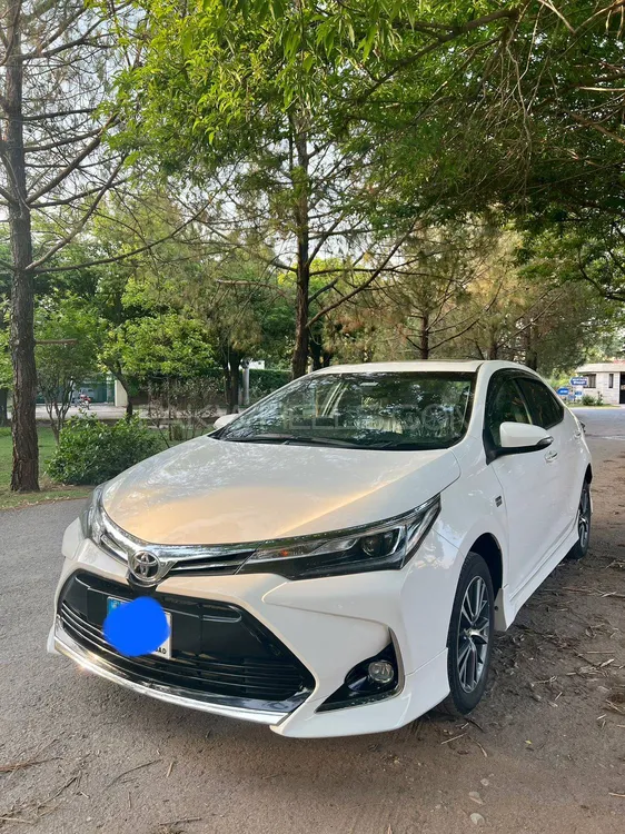 Toyota Corolla 2021 for Sale in Islamabad Image-1