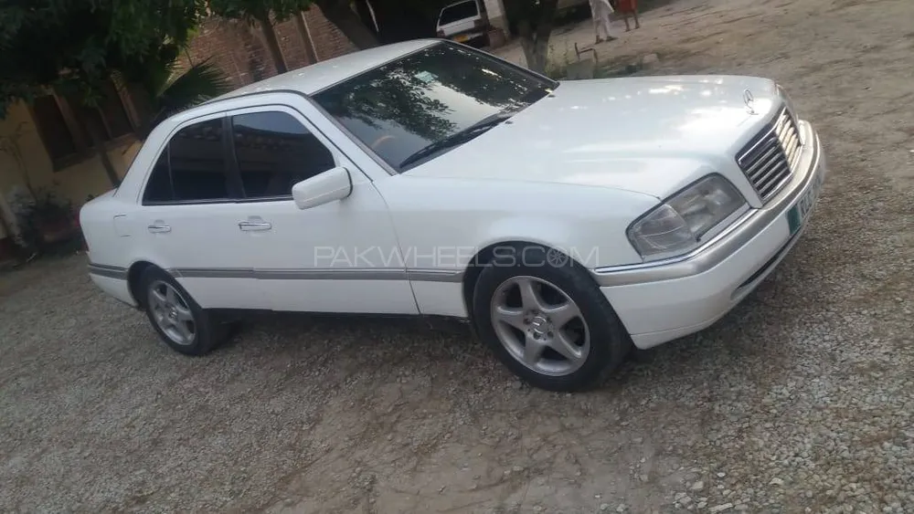 Mercedes Benz C Class 1995 for Sale in Charsadda Image-1