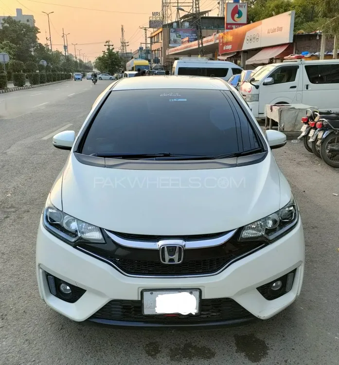 Honda Fit 2014 for Sale in Lahore Image-1