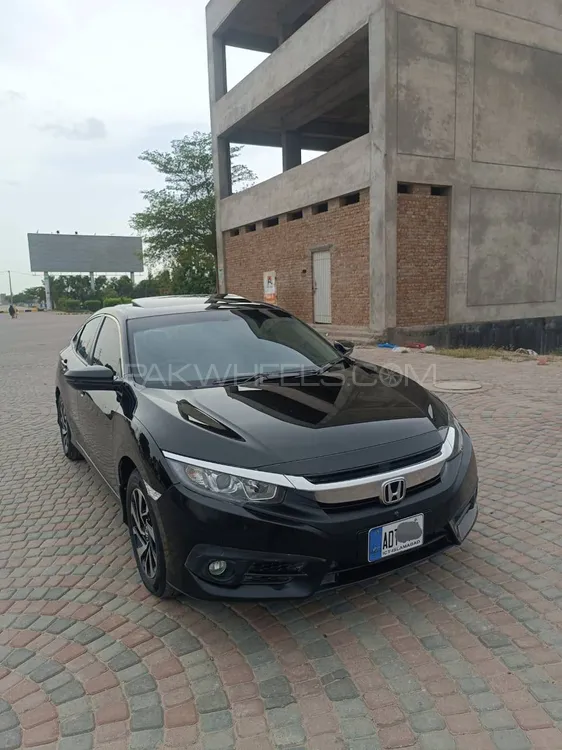Honda Civic 2018 for Sale in D.G.Khan Image-1