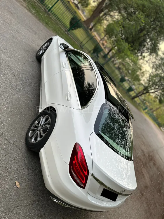 Mercedes Benz C Class 2016 for Sale in Lahore Image-1