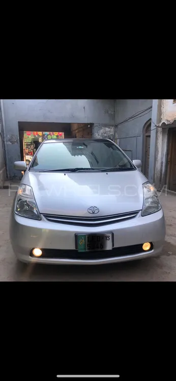 Toyota Prius 2008 for Sale in Lahore Image-1