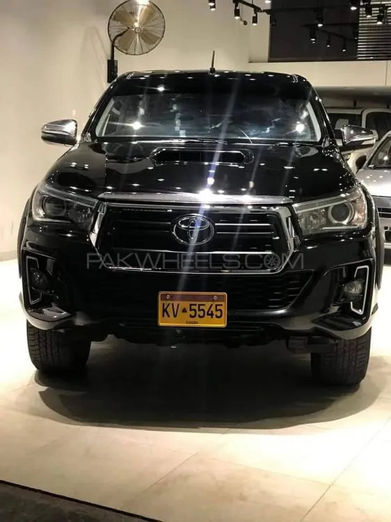 Toyota Hilux 2017 for Sale in Karachi Image-1