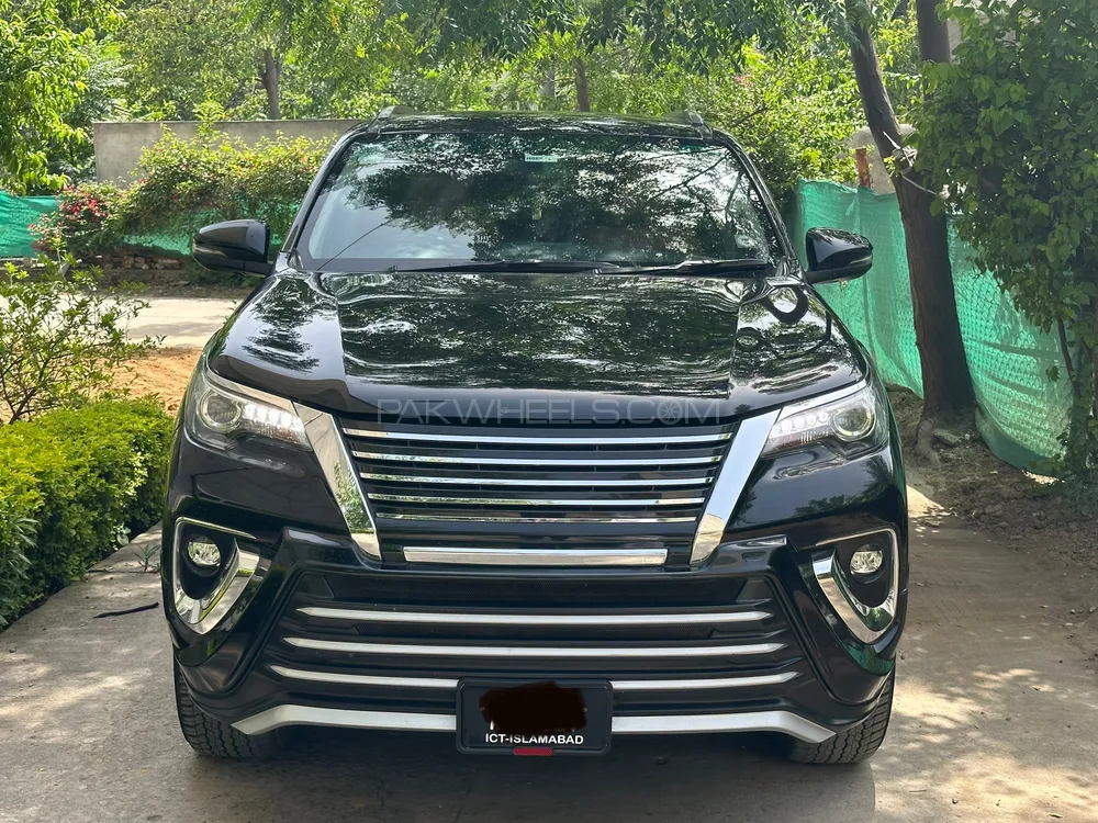 Toyota Fortuner 2018 for Sale in Islamabad Image-1