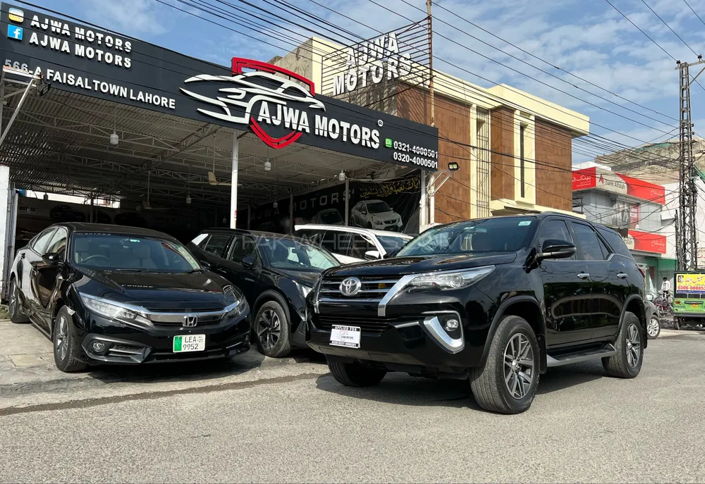 Toyota Fortuner 2.8 Sigma 4 2020 for sale in Lahore | PakWheels