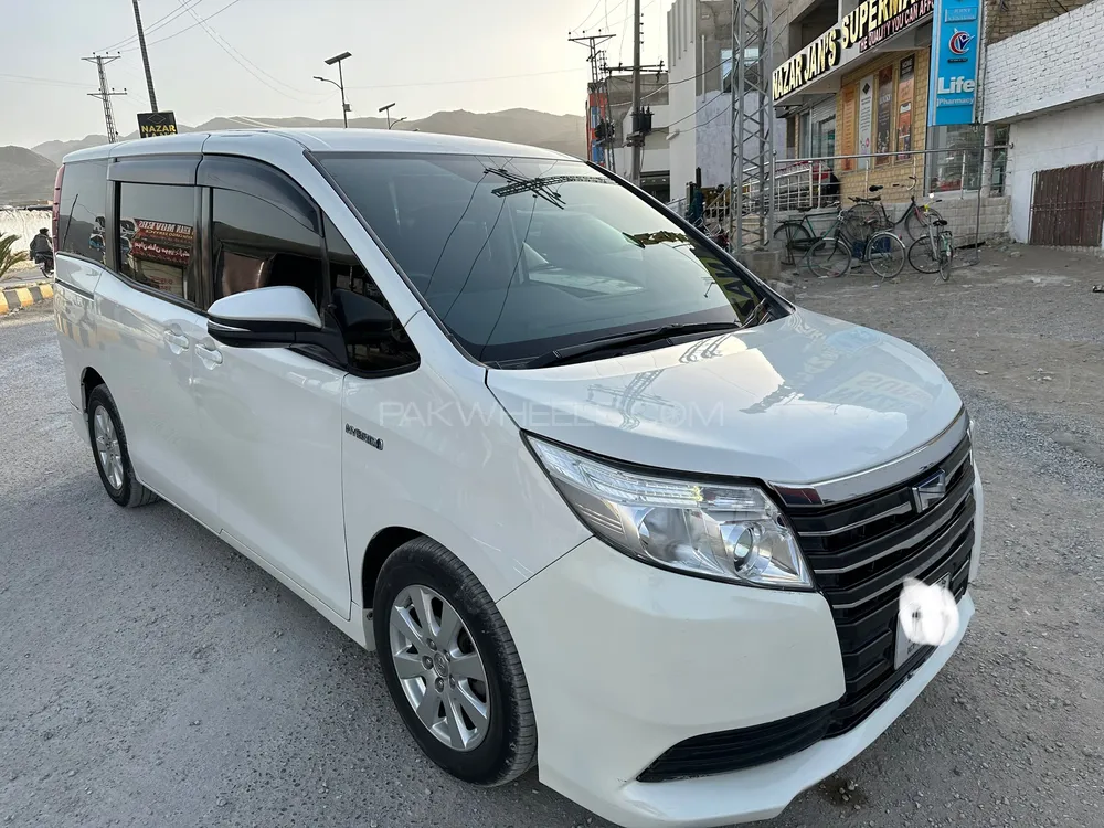Toyota Noah 2014 for Sale in Quetta Image-1
