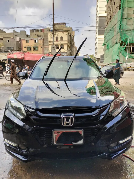 Honda Vezel 2014 for Sale in Karachi Image-1