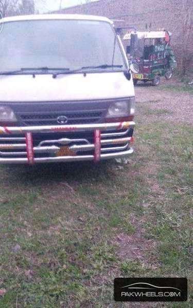 Toyota Hiace 2000 for Sale in Peshawar Image-1