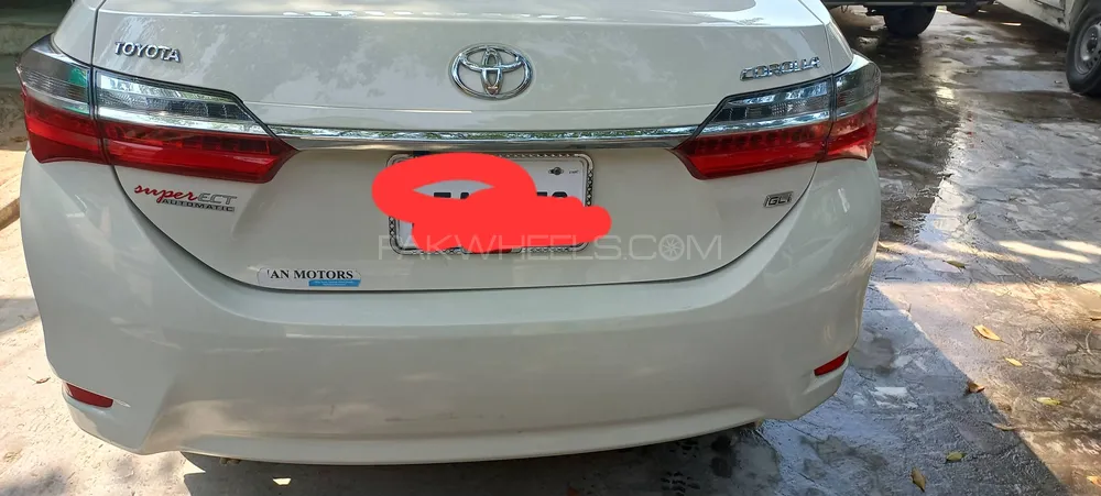 Toyota Corolla 2018 for Sale in Peshawar Image-1