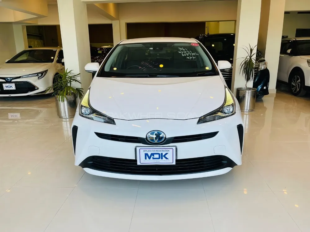 Toyota Prius 2019 for Sale in Islamabad Image-1