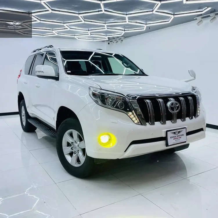 Toyota Prado 2016 for Sale in Islamabad Image-1