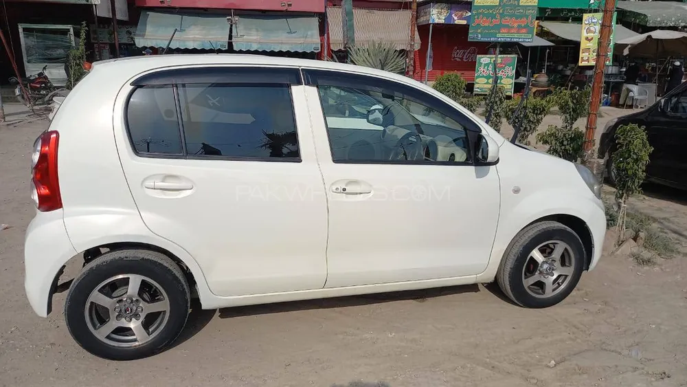 Daihatsu Boon 2010 for Sale in Peshawar Image-1
