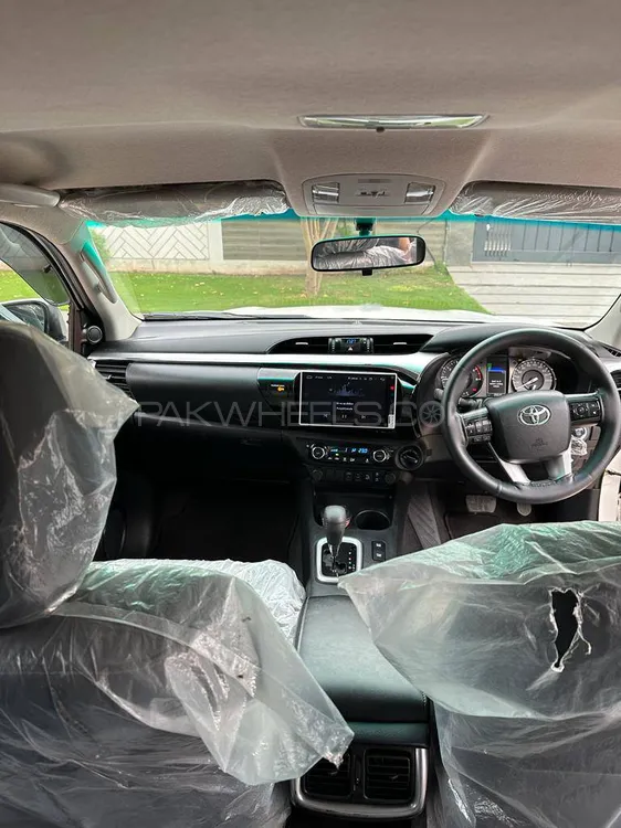 Toyota Hilux 2021 for Sale in Lahore Image-1